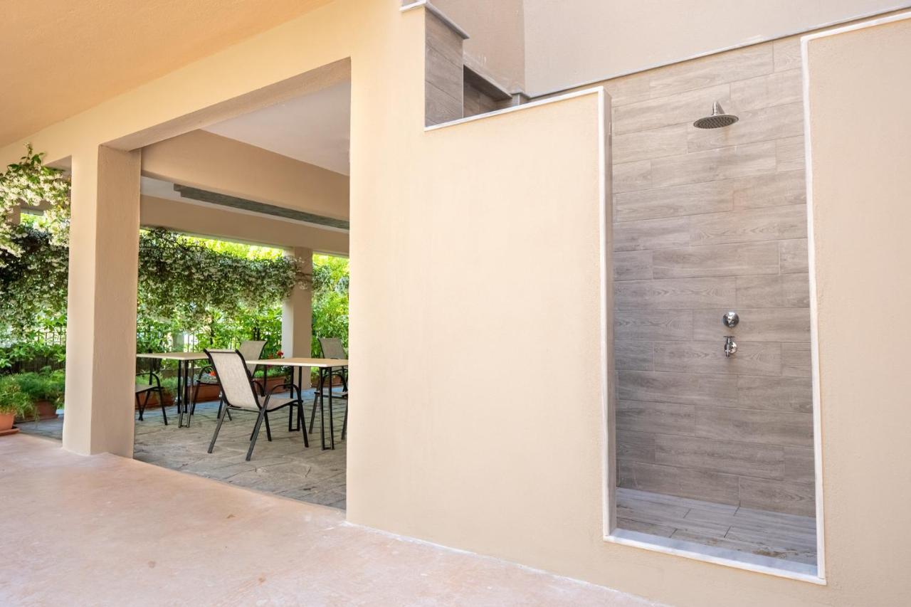 Milonas House Apartments Paralia Dionysiou Exterior foto