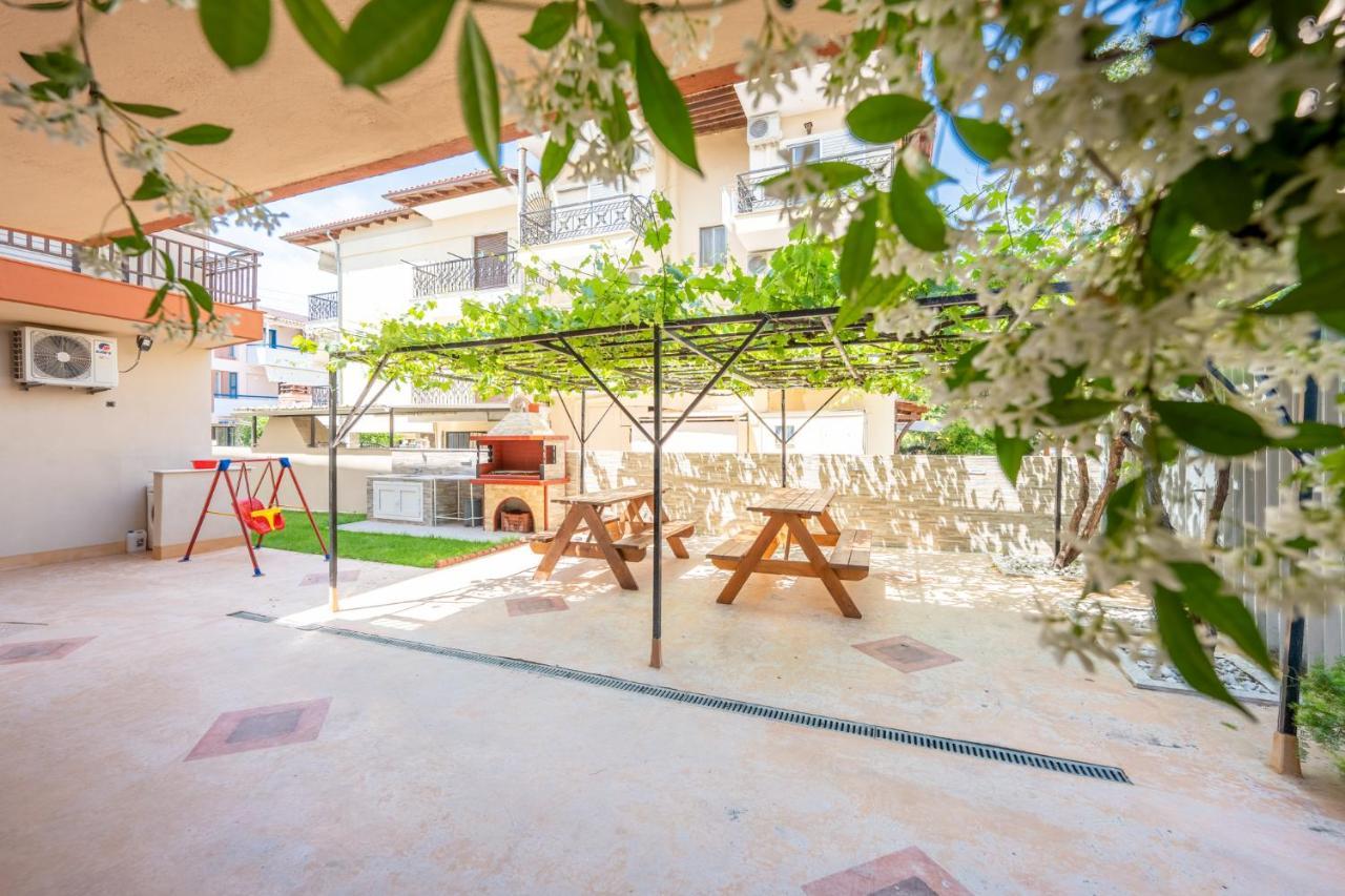 Milonas House Apartments Paralia Dionysiou Exterior foto