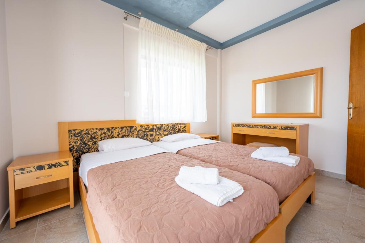 Milonas House Apartments Paralia Dionysiou Exterior foto