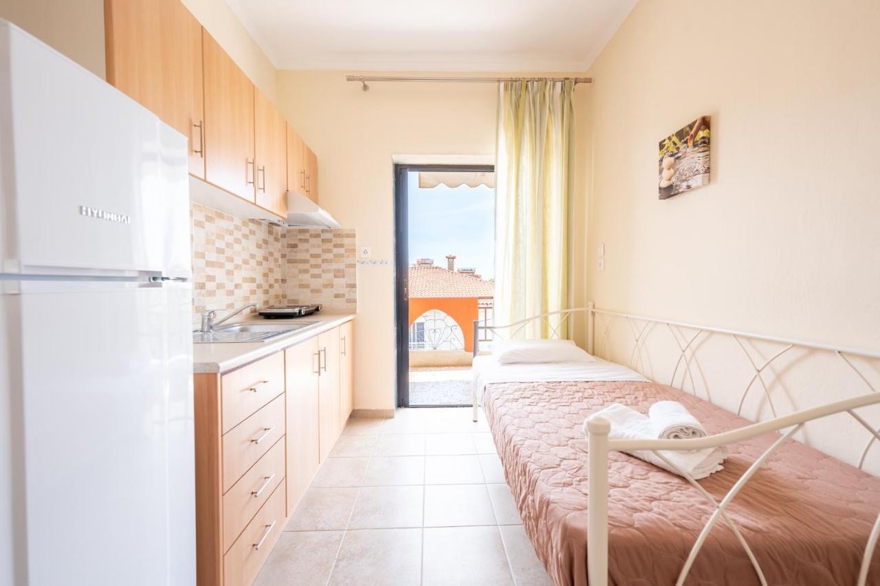 Milonas House Apartments Paralia Dionysiou Exterior foto