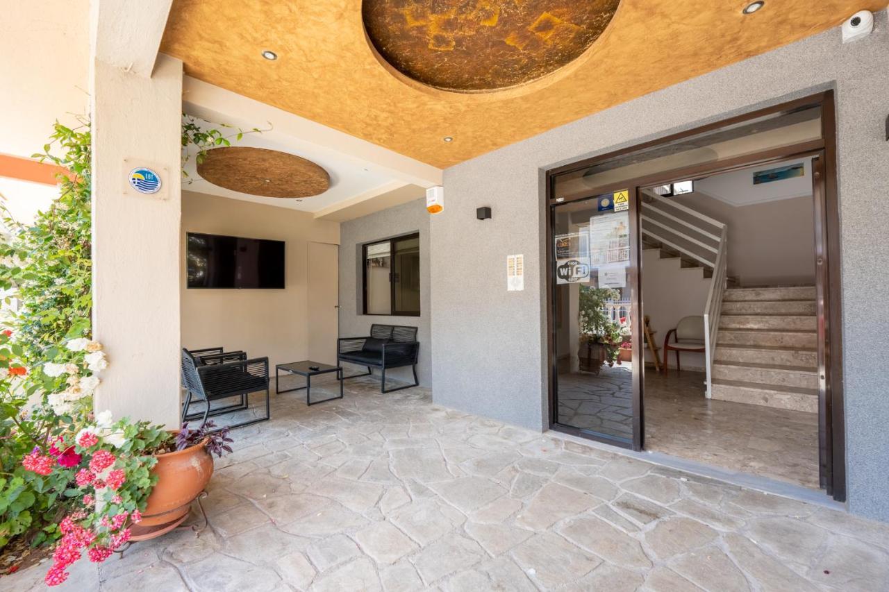 Milonas House Apartments Paralia Dionysiou Exterior foto