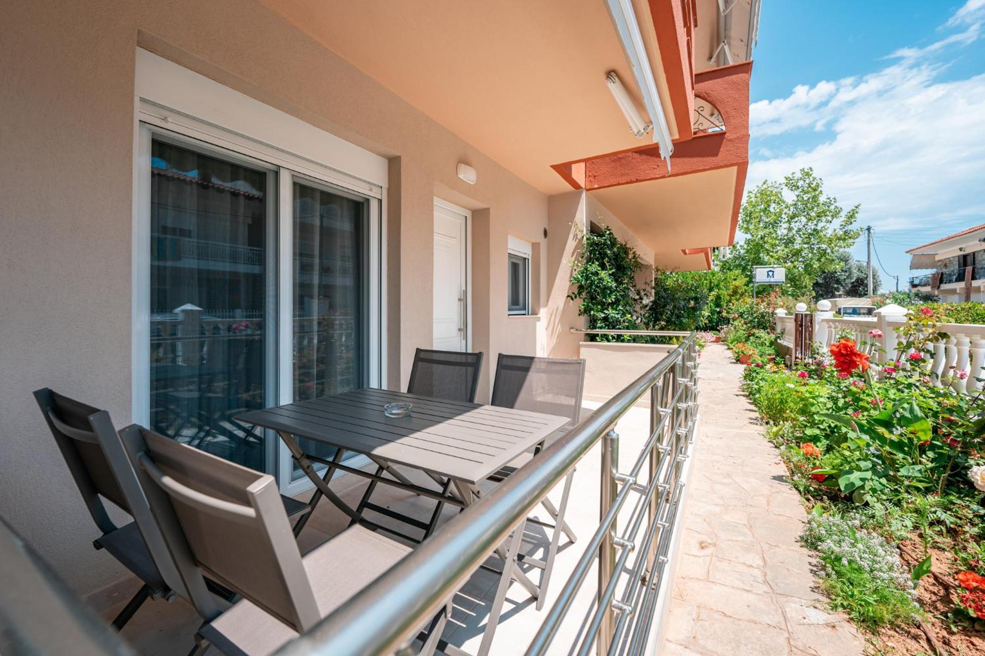 Milonas House Apartments Paralia Dionysiou Exterior foto
